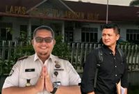 Ketua Harian KMMB Sumut, AM Mahendra (kemeja hitam), menilai pengungkapan tersebut menunjukkan perlunya evaluasi terhadap sistem pengawasan di dalam lapas. ©okedaily jatim