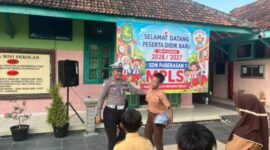 Polisi Sahabat Anak, Satlantas Polresta Sumenep Tanamkan Budaya Tertib Lalu Lintas di SDN Paberasan I
