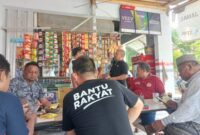 Di Balik Kaus Bertuliskan "Bantu Rakyat", Ada Ikhtiar Politik yang Berangkat dari Pengabdian