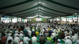 Lautan Dzikir Menggema di Sumenep, Puluhan Ribu Jamaah Banjiri Al-Amien Prenduan pada Pembukaan Idul Khotmi Nasional Tarekat Tijaniyah ke-234