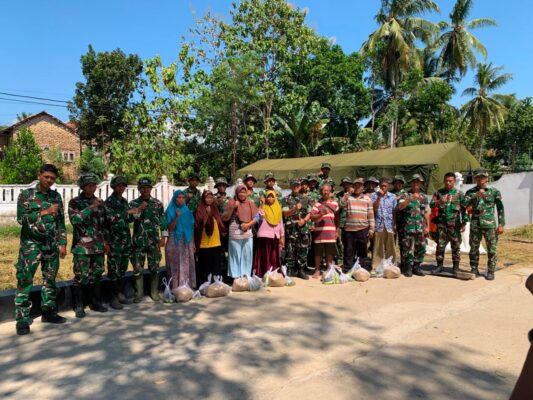 Ketahanan Pangan Tak Lagi Sekadar Wacana, Yonif TP 931/Ksatria Jokotole Buktikan Lewat Panen dan Aksi Berbagi untuk Masyarakat