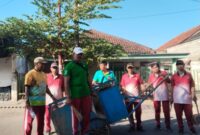 Kepala UPTD Pasar Diskop UKM dan Perindag Kabupaten Sumenep Subaidi SH Bersama Jajarannya Usai Menggelar Kurve, Jum'at (24/07/2026)