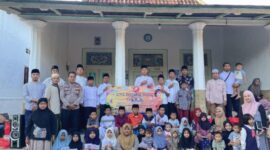 Arasa Sociopreneur dan KBS Sumenep Tebar Kepedulian untuk Anak Yatim di Desa Andulang