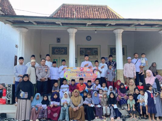 Arasa Sociopreneur dan KBS Sumenep Tebar Kepedulian untuk Anak Yatim di Desa Andulang
