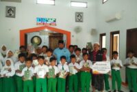Wakaf Al-Qur'an Tembus Kepulauan, Rumah Syamil Qur'an Madukismo Salurkan Mushaf ke Yayasan Al Hikmah Talango