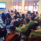 Masa pengenalan lingkungan sekolah tahun ini dikemas berbeda. SMPN 1 Nonggunong fokus menciptakan suasana aman, inklusif, dan menyenangkan. Tujuannya jelas, membentuk karakter positif siswa sejak awal dan membangun budaya belajar yang sehat. ©okedaily jatim 