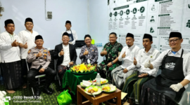 Staf Ahli Bupati Sumenep Bidang Kemasyarakatan dan Sumber Daya Manusia (SDM), Ir. Dedi Falahuddin, ST., MT., di Acara Peresmian Griya Sehat LKNU Sumenep.