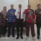 Kabid GTK Akhmad Fairusi (Tengah), Kadisdik Sumenep H Moh Iksan Dan Dr. Ir. Aswin Eka Adhi, M.Si