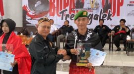 Prada Farel, sukses mengharumkan nama satuan setelah meraih Juara I pada Kejuaraan Pencak Silat Bupati Trenggalek Cup tingkat Provinsi