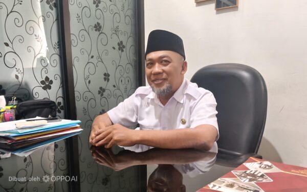 Kepala Bidang Penempatan dan Perluasan Kesempatan Kerja Disnaker Kabupaten Sumenep, Eko Kurnia Mediantoro, SH, MH, 