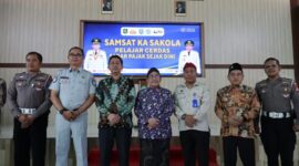 Wabup Sumenep KH Imam Hasyim SH MH di 
program Samsat Ka Sakola yang digelar di Aula Graha Wiyata MAN Sumenep, Kamis (30/7).