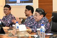 Wabup Sumenep KH Imam Hasyim SH MH, Sekdakab Agus Dwi Saputra, S.Sos, M.Si dan Kepala Bappeda Sumenep Dr. Ir. Arif Firmanto, S.TP., M.Si., IPU., ASEAN Eng., di Acara Evaluasi SAKIP 2026