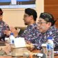 Wabup Sumenep KH Imam Hasyim SH MH, Sekdakab Agus Dwi Saputra, S.Sos, M.Si dan Kepala Bappeda Sumenep Dr. Ir. Arif Firmanto, S.TP., M.Si., IPU., ASEAN Eng., di Acara Evaluasi SAKIP 2026