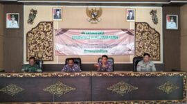 Sekretaris Bakesbangpol Sumenep Dr. Edy dan Sekcam Bluto Razali