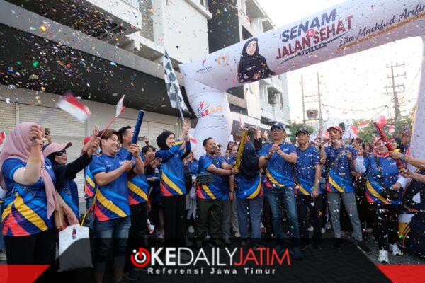 400 Warga Ramaikan GEMAR Bersama Lita Machfud Arifin di Surabaya