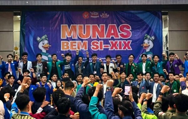 BEM SI Kerakyatan Jatim Ganti Nahkoda, Suara Mahasiswa Kembali Diarahkan untuk Rakyat