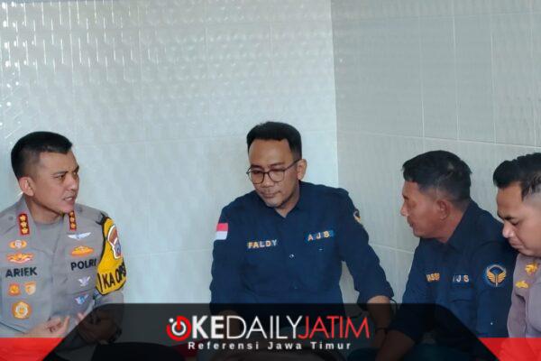 Ketua AJS memberikan apresiasi kepada Kapolresta Sumenep atas sikap tegas dalam memproses anggota yang terlibat masalah. Ia menilai langkah ini penting untuk menjaga marwah institusi Polri. ®okedailyjatim [Foto: Istimewa]
