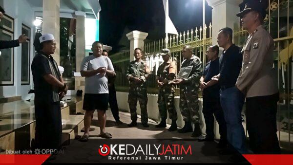 Kebersamaan Dandim Sumenep Letkol Inf Citra Persada Di Saat Camat Memberikan Kue Ulang Tahun Dirinya