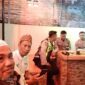 Ngopi Bareng Kapolsek Bluto, Ludiyanto dan Suwandi Perkuat Sinergi Media-Polisi Kawal Keamanan Sumenep