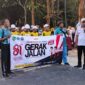 Camat Gapura Kamiludin, S.Pd, M.AP Saat Melepas Lomba Gerak Jalan Tingkat SD Se-Kecamatan Gapura, Rabu (19/08/2026)