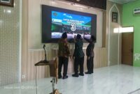 Kabid Pendidikan Madrasah (Pendma) Kanwil Kemenag Provinsi Jawa Timur, Sugiyo, hadir sekaligus melaunching APK SAKERA didampingi Kepala Kemenag Sumenep Abdul Wasid dan Kasi Pendma Edy Hariyanto.