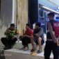 Patroli Malam Polresta Sumenep Hadir di Tengah Warga, Polisi Menyapa untuk Jaga Kamtibmas Tetap Kondusif
