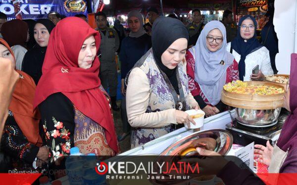 Ketua TP PKK Kabupaten Sumenep Nia Kurnia Fauzi di Madura Culture Festival 2026