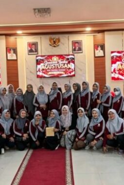 4 Lomba Meriahkan HUT ke-81 RI, DWP Bappeda Sumenep Penuh Keceriaan