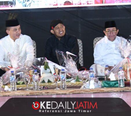 Bupati Fauzi di Dampingi Wabup KH Imam Hasyim dan Kapolresta Kombes Pol Ariek Indra Sentanu di acara Malam Tasyakuran HUT RI ke 81 