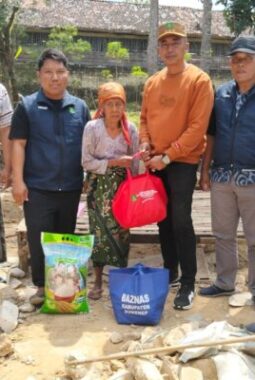 Empat Pilar Bergerak Cepat, Dinsos P3A, BAZNAS, Kecamatan Guluk-Guluk dan Pemdes Tambuko Bantu Korban Puting Beliung