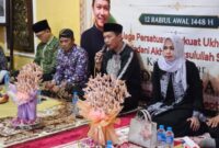 Kadinsos P3A Kabupaten Sumenep Dr. R. Abd. Rahman Riadi SE Mm saat memberikan sambutan di acara peringatan Maulid Nabi Muhammad Saw