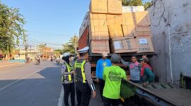 Polantas Menyapa di Taman Tajmara, Satlantas Polresta Sumenep Ingatkan Sopir soal ODOL