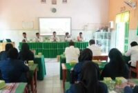 MTsN 2 Sumenep Sambut 10 Mahasiswa PLP UIN Madura, Dorong Calon Guru Melek Teknologi