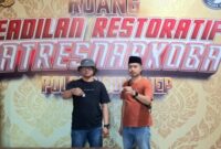 Anggota Reskoba Polresta Sumenep Bersama Barang Bukti Yang Diamankan 