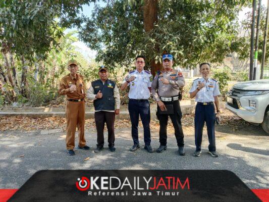 Kepala Bapenda Ferdiansyah Tetrajaya SH MH, Kepala UPT PPD Samtiono SH, MH, Kadisperkimhub Dadang Dedi Iskandar SH MH, Kanit Tujarwali IPDA Dypta SH di Acara Opgab Skala Besar Kepatuhan Pajak, Selasa (15/09/2026)