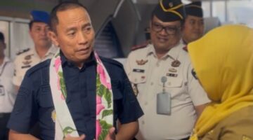 Ditjenpas Kusnali Didampingi Karutan Kelas IIB Sumenep Aditya Wahyu Rahmadani Saat Melakukan Kunjungan ke Rutan Sumenep, Selasa (15/09/2026)