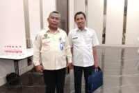 Kepala UPT PPD Samtiono SH MH dan Kabid P3EPD Bapenda Sumenep Suhermanto SE ME 