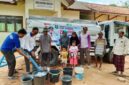 Tim Dinsos P3A Kabupaten Sumenep Saat Menyalurkan Bantuan Air Di Desa Di Kecamatan Batuputih, Rabu (24/09/2026)
