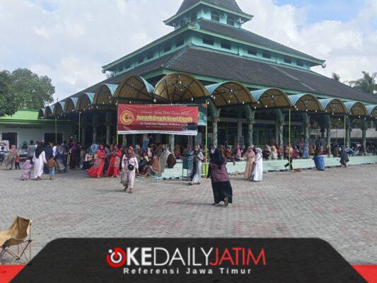 Suasana Pemberangkatan Jamaah Umrah Nurul Aisyah di Masjid At-Taqwa Parsanga Sumenep, Sabtu (12/09/2026)