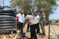 Kekeringan Melanda Gendang Barat, Forpimka Gayam Turun Cek Distribusi Air Bersih