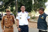 Kepala Bapenda Sumenep Ferdiansyah Tetrajaya SH MH, Kadisperkimhub Dadang Dedi Iskandar SH MH, Kepala UPT PPD Sumenep Samtiono SH MH Saat Opgab Skala Besar Kepatuhan Pajak Kendaraan Bermotor, Selasa (15/09/2026)
