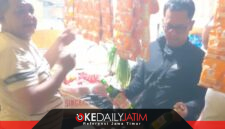 Satresnarkoba Polresta Sumenep Bongkar Simpanan Puluhan Botol Miras di Toko Kelontong Bangselok