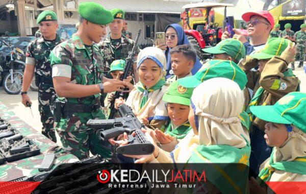 Tak Sekadar Berkunjung, 100 Siswa SD Qismu Kenal Disiplin Prajurit