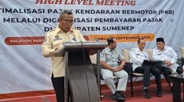 Kepala UPT PPD Sumenep Samtiono SH MH di Acara HLM Optimalisasi PKB Melalui Digitalisasi Pembayaran Pajak di Kaberaz Hotel, Rabu (23/09/2026)