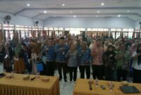 Dinsos P3A Kabupaten Sumenep Menyalurkan Bantuan kepada 328 Warga Sumenep Terima Bantuan KIP Jawara Rp3 Juta