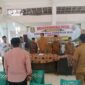 Camat Dasuk Drs. Wismadi Laksono MH didampingi Sekcam Kamaruddin, S.Sos di Acara Musrenbangdes Dasuk