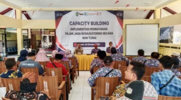Suasana Capacity Building Implementasi Pajak Tata Boga/Katering Non Tunai di Balai Pendopo Kecamatan Gayam, Kamis (08/10/2026)
