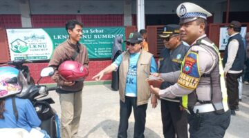 Wabup KH Imam Hasyim SH MH Didampingi Kepala UPT PPD Sumenep Samtiono SH MH di Acara Opgab Bersama di Jalan Raya Sumenep - Pamekasan di Desa Gunggung Kecamatan Batuan, Jum'at (09/10/2026)