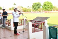 Bupati Sumenep Achmad Fauzi Wongsojudo Saat Membuka Sebanyak 27 tim kecamatan mengikuti AF Sport U-17 Football Competition di GOR A. Yani Pangligur, Sabtu (10/10/2026).