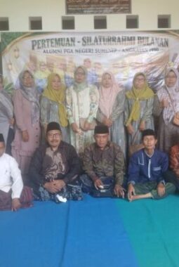 Alumni PGAN Sumenep Angkatan 90 Rawat Persaudaraan, Yasin dan Tahlil Warnai Pertemuan di Pamekasan